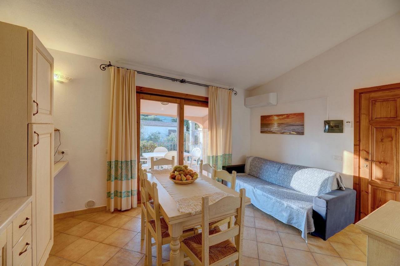 Residence Con Piscina A Badesi, Appartamenti Con Wifi E A.C Kültér fotó